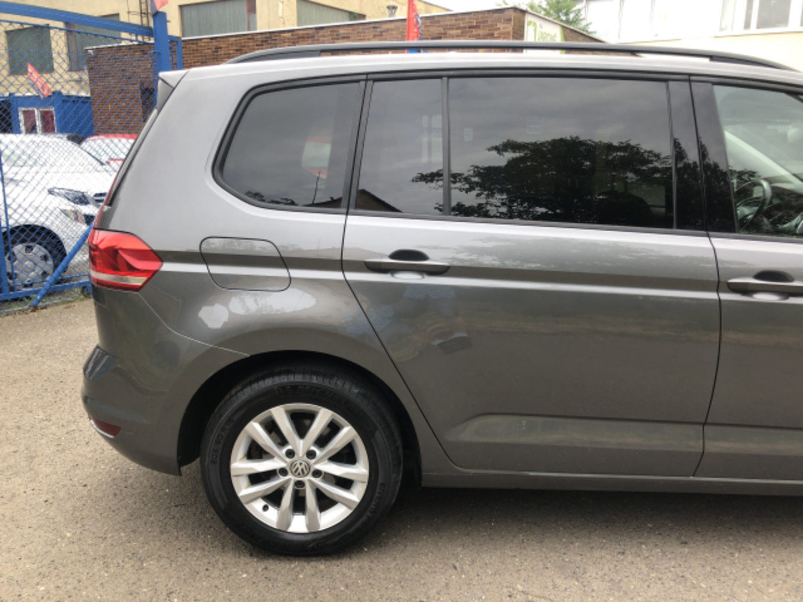 Volkswagen Touran 17