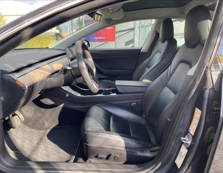 Tesla Model 3 14