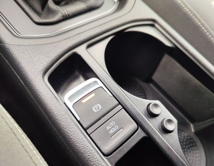 Volkswagen Touran MPV 1,5 l 110 kw