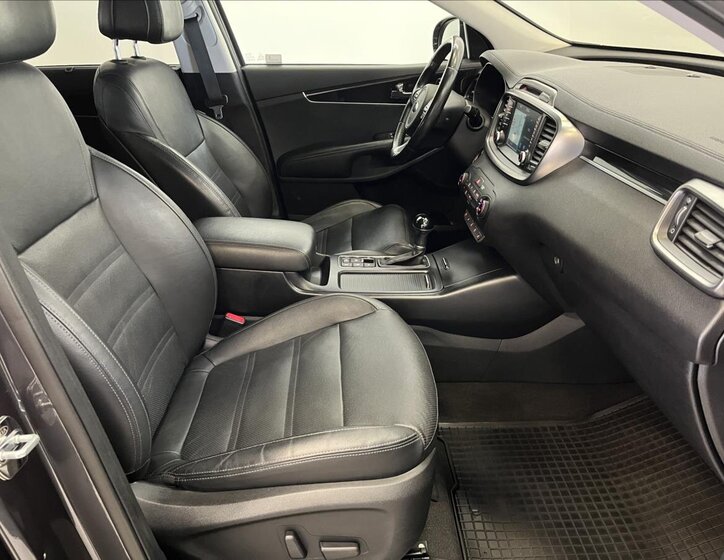KIA Sorento 23
