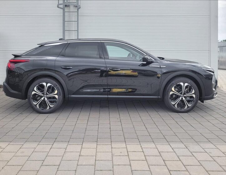 Citroën C5 X Kombi 1,6 l 165 kw