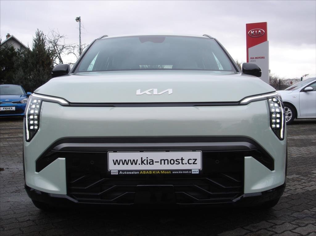 KIA EV3 SUV / Terénní 0,0 150 kw