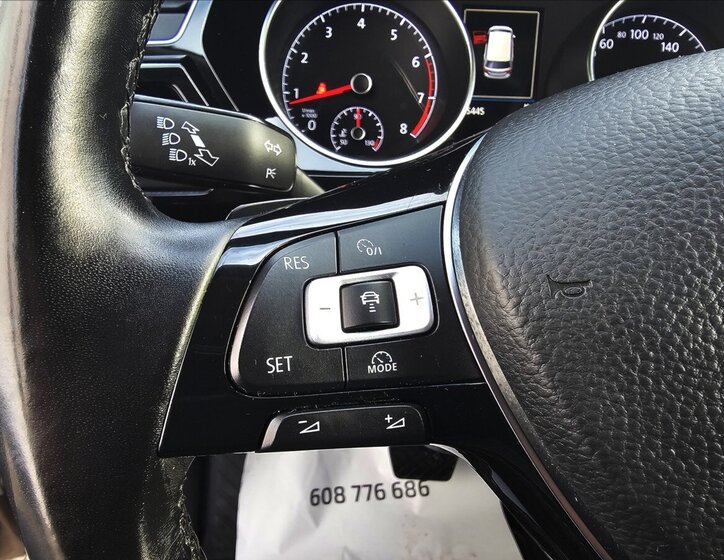 Volkswagen Touran Kombi 1,4 l 110 kw