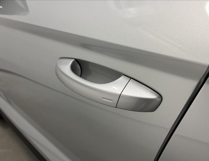 Škoda Karoq SUV 1,5 l 110 kw