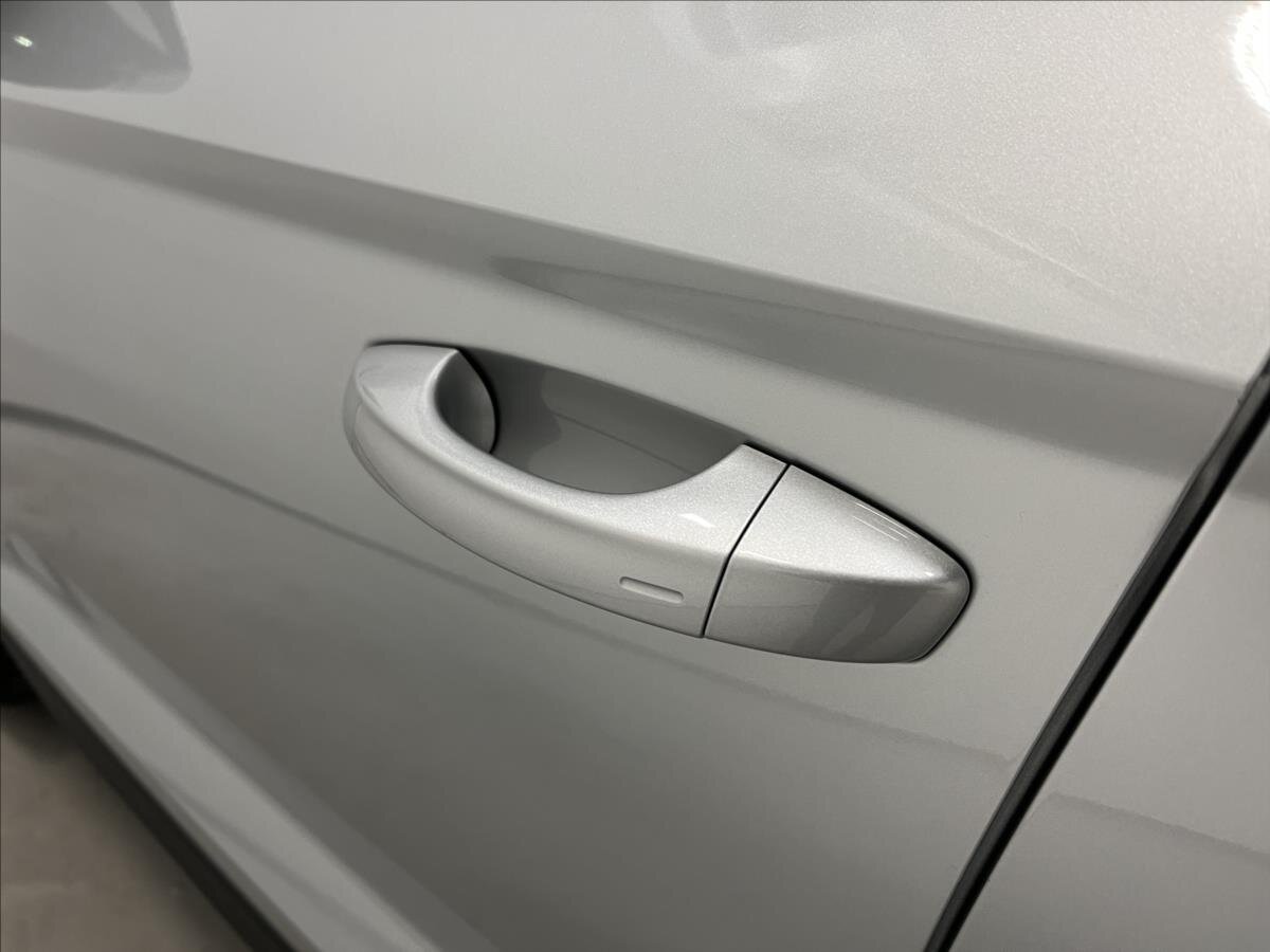 Škoda Karoq SUV 1,5 l 110 kw