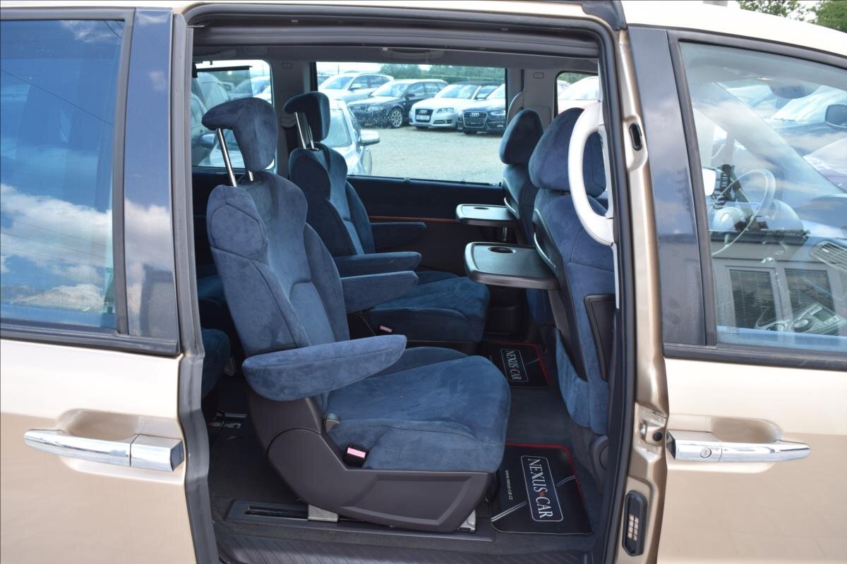 Lancia Phedra MPV 2,2 l 94 kw