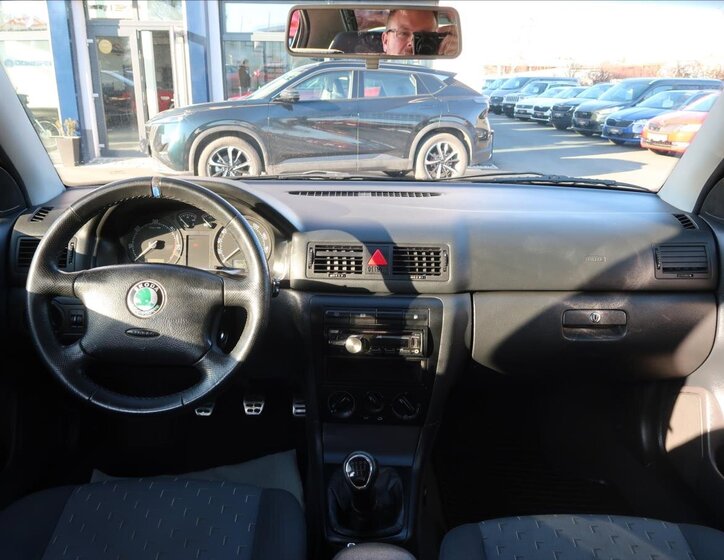 Škoda Octavia Liftback 1,9 l 66 kw