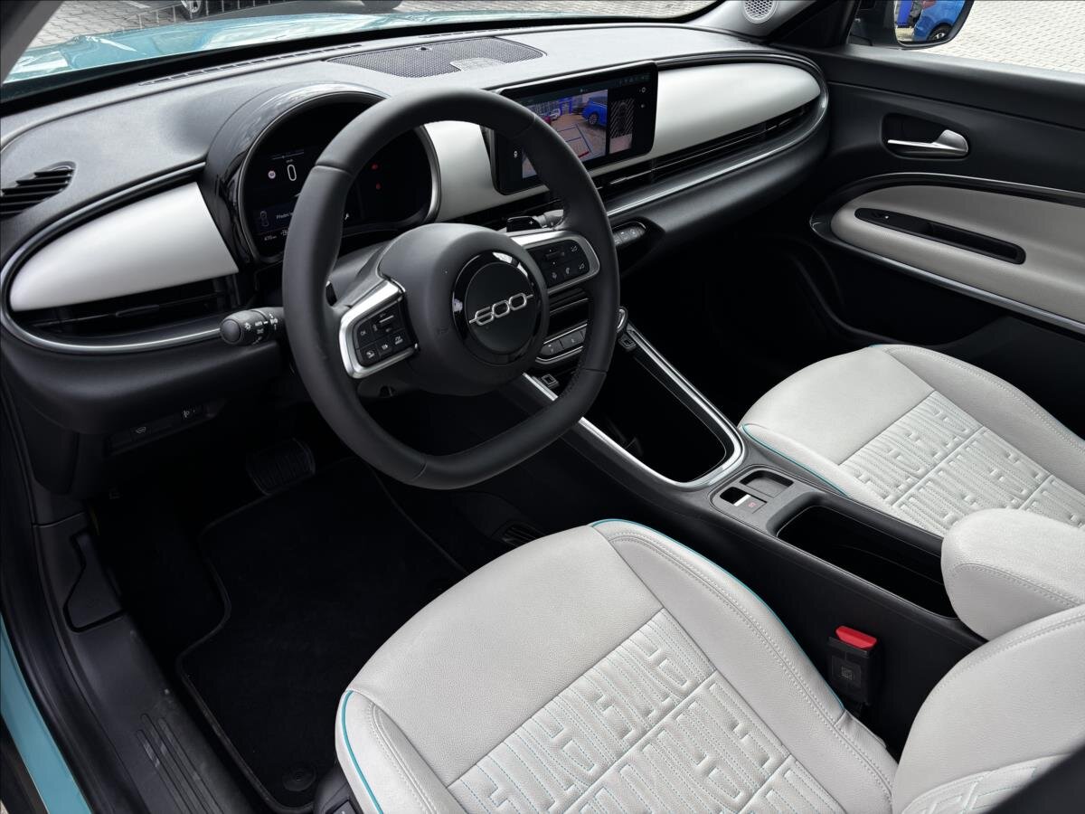 Fiat 600 SUV / Terénní 1,2 l 100 kw