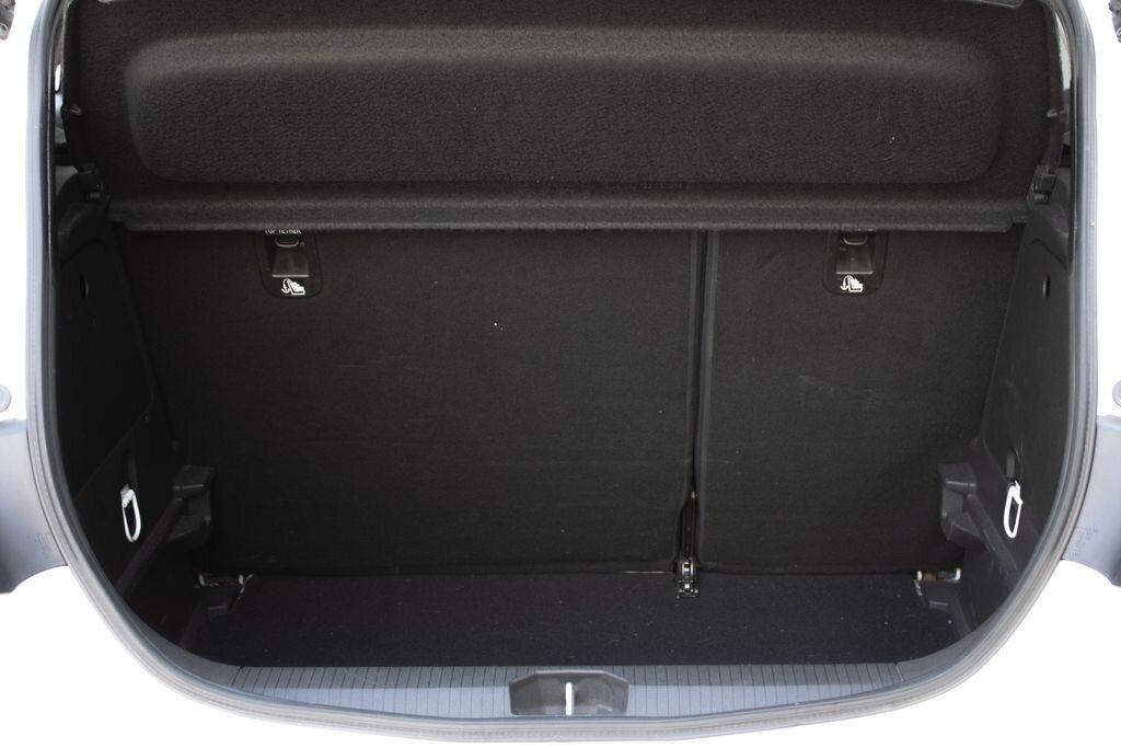 Opel Corsa Hatchback 1,6 l 152 kw