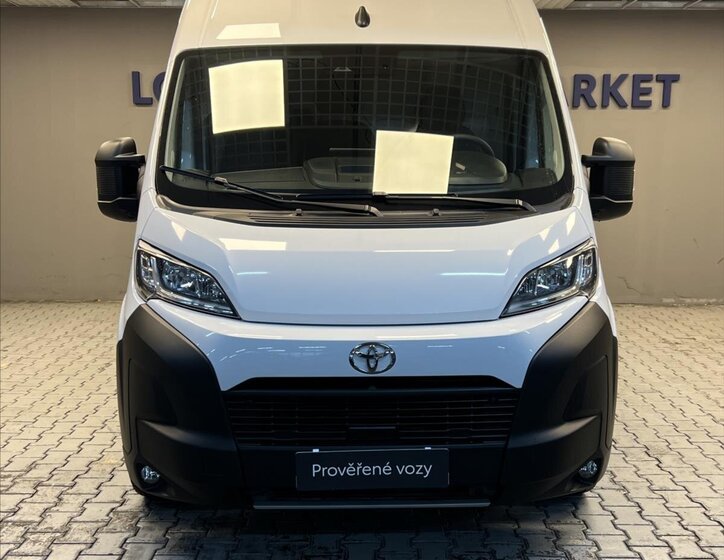 Toyota ProAce VAN-Minibus 2,2 l 103 kw