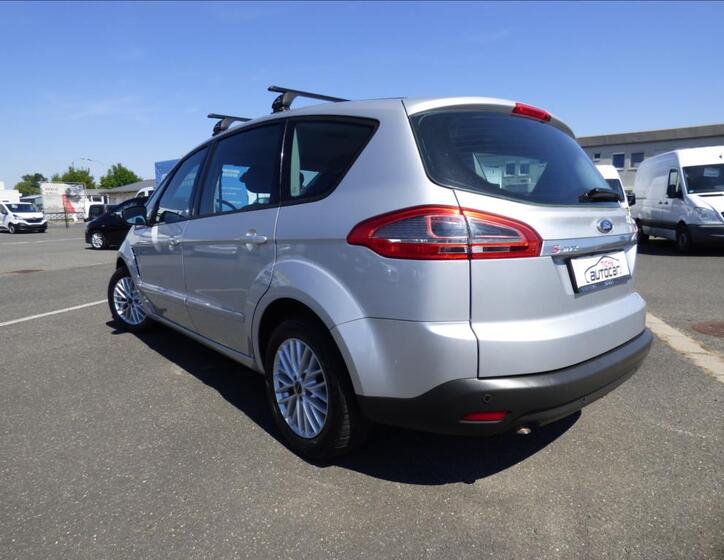 Ford S-MAX 57