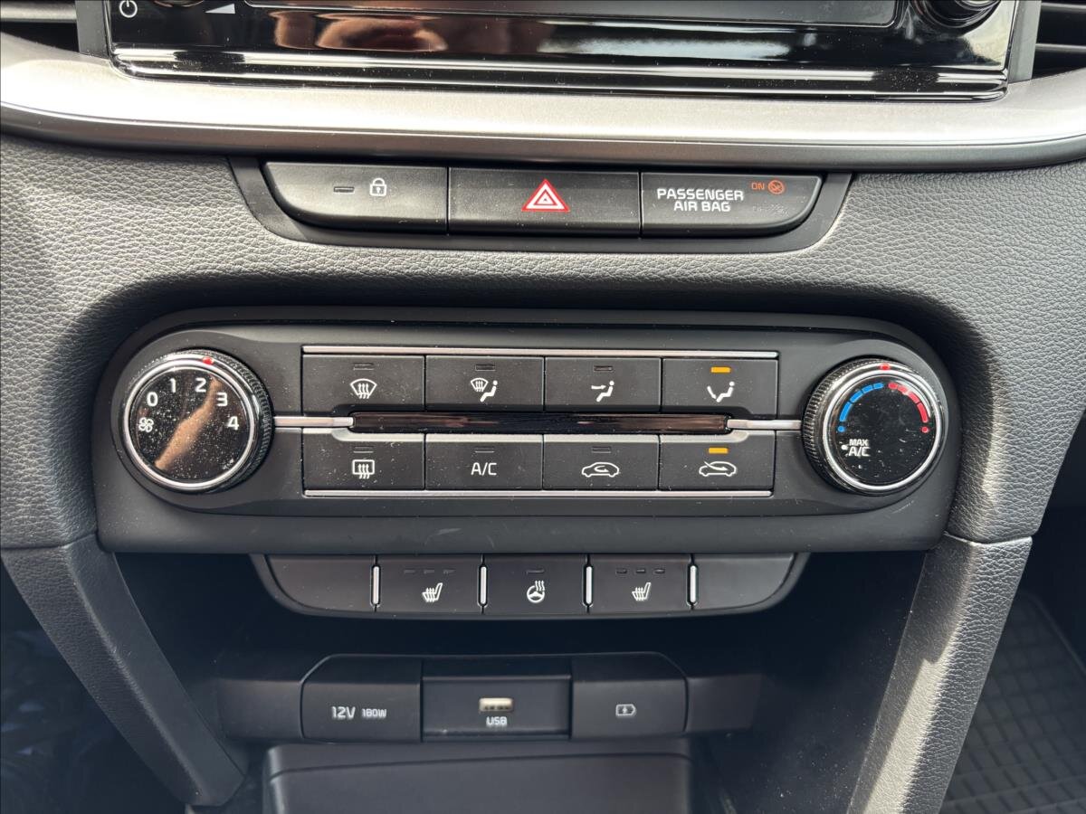 KIA Ceed Hatchback 1,5 l 117 kw