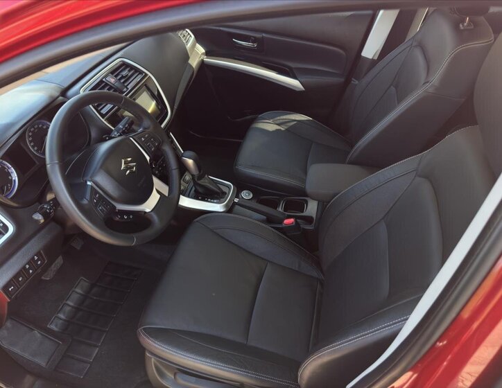 Suzuki SX4 S-Cross SUV / Terénní 1,4 l 103 kw