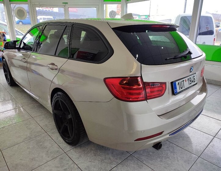 BMW Řada 3 Kombi 2,0 l 135 kw