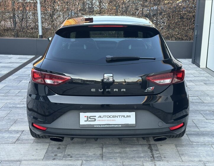 Seat Leon Hatchback 2,0 l 213 kw