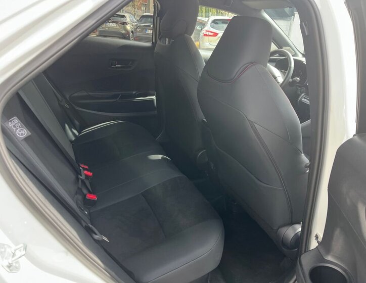 Toyota C-HR SUV / Terénní 2,0 l 145 kw