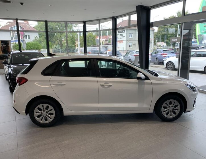 Hyundai i30 Hatchback 1,5 l 70 kw