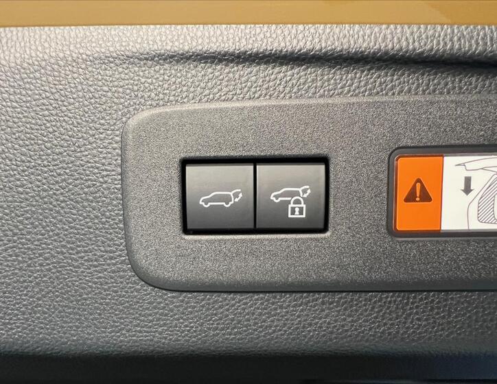 Toyota Land Cruiser 32