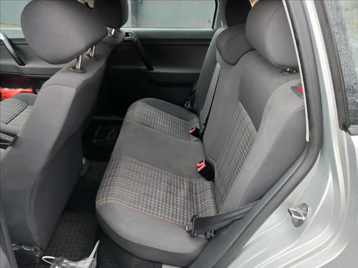 Volkswagen Polo Hatchback 1,4 l 51 kw