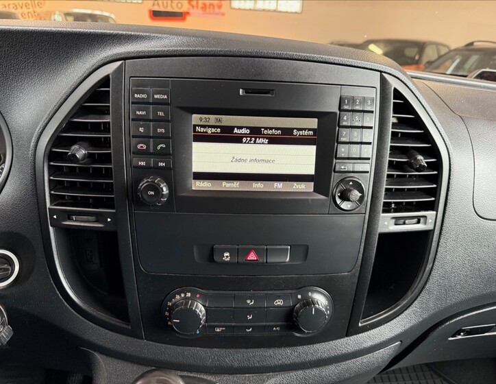 Mercedes-Benz Vito 15