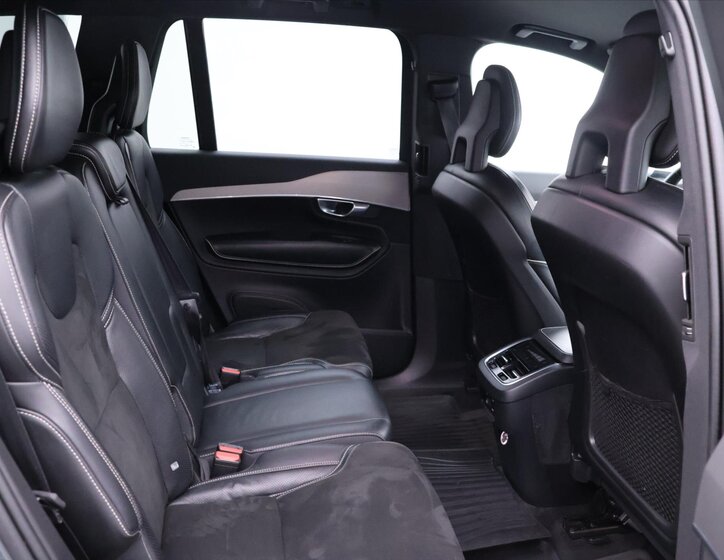 Volvo XC90 SUV / Terénní 2,0 l 173 kw