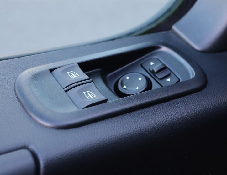 Opel Movano Valník 2,3 l 110 kw