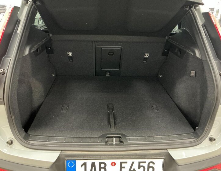 Volvo XC40 SUV 2,0 l 120 kw