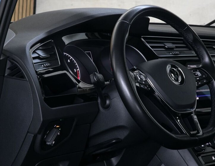 Volkswagen Touran 16