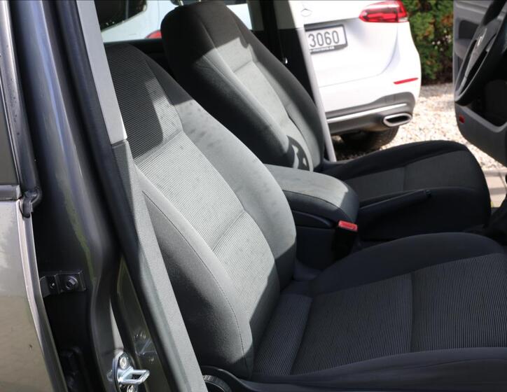 Volkswagen Touran 18