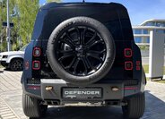 Land Rover Defender SUV / Terénní 4,4 l 467 kw
