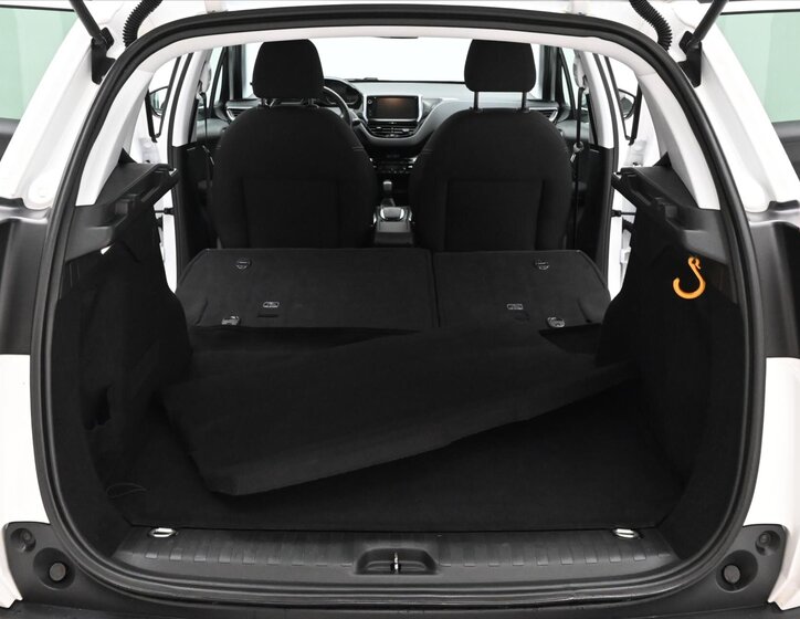 Peugeot 2008 SUV 2,0 l 60 kw