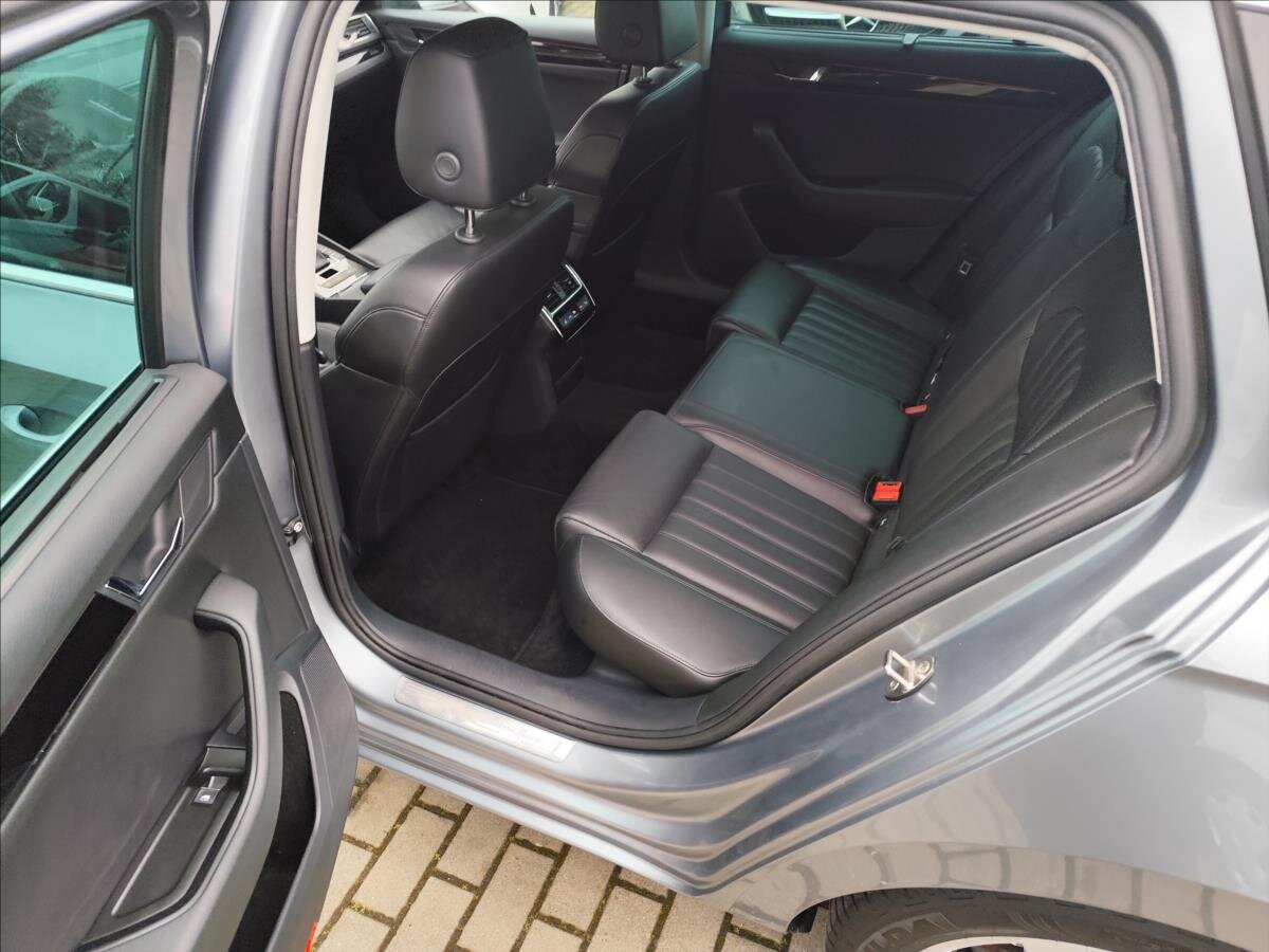Škoda Superb Kombi 2,0 l 140 kw