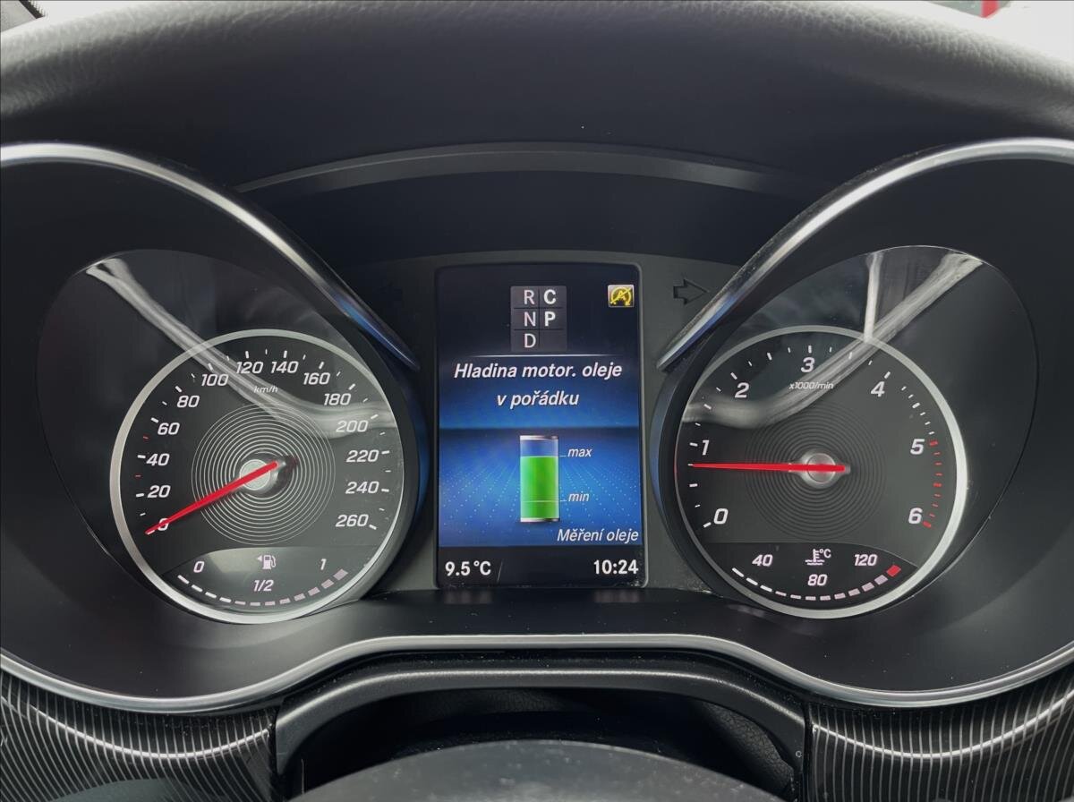 Mercedes-Benz Třídy V MPV 2,0 l 174 kw