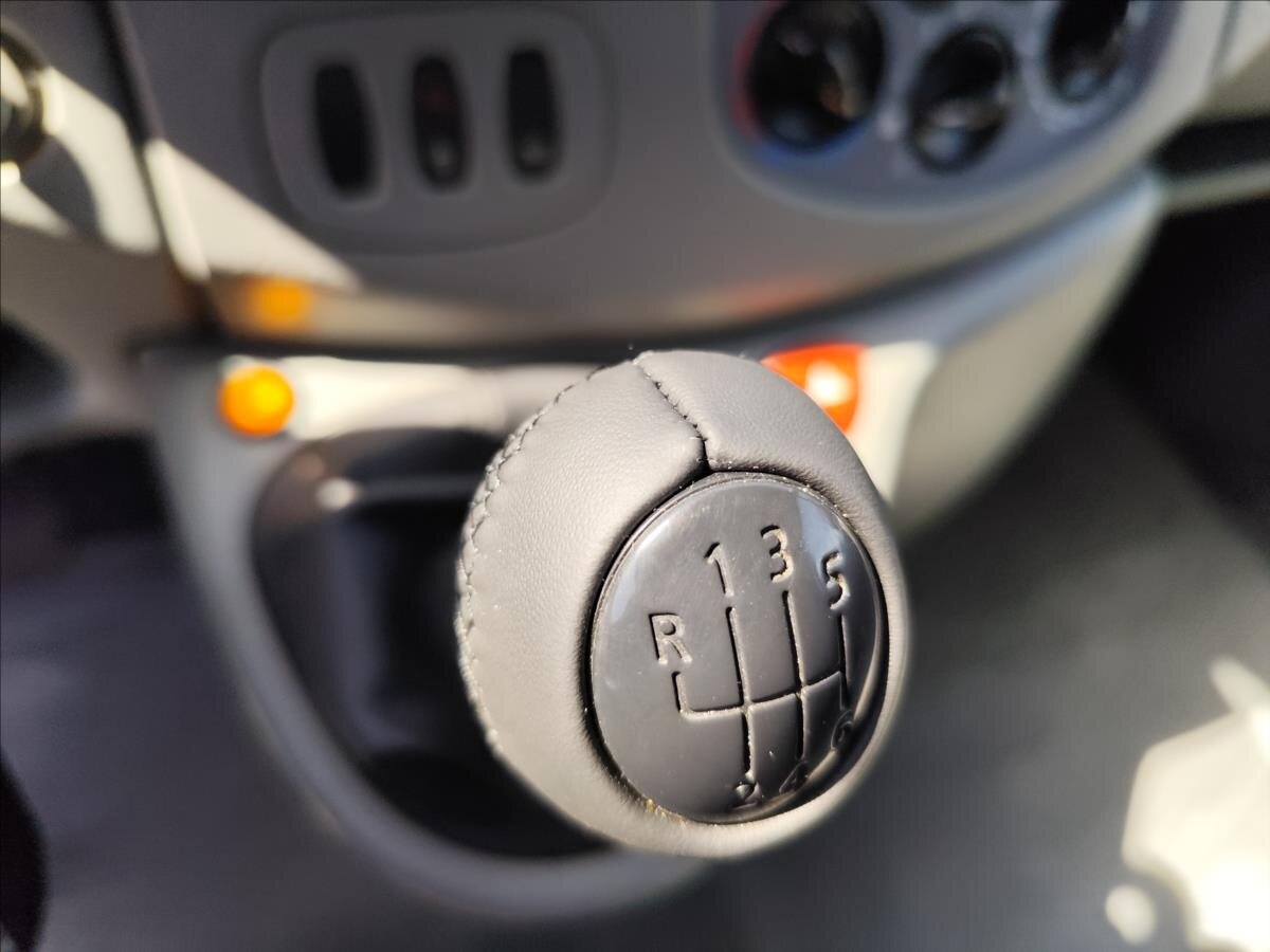 Nissan Primastar Ostatní 2,0 l 84 kw