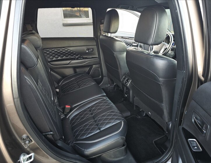 Mitsubishi Outlander 39