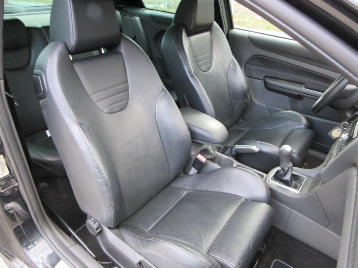 Ford Focus Hatchback 2,5 l 166 kw