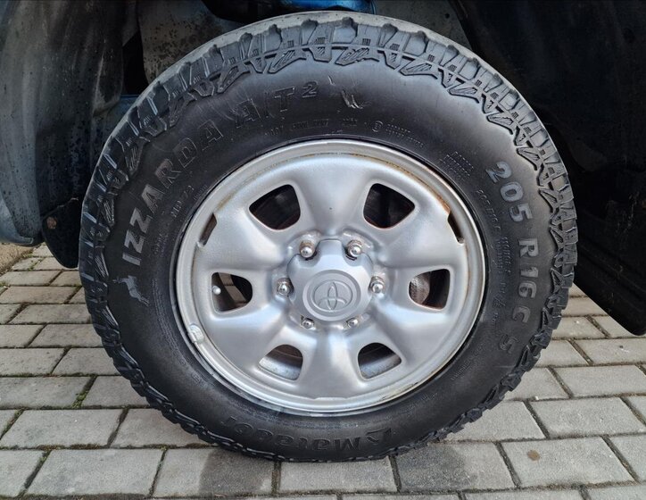 Toyota Hilux Pick-up 2,5 l 106 kw