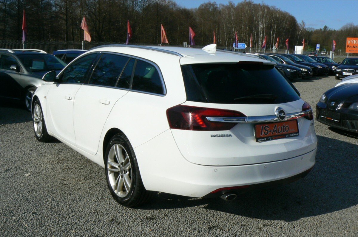 Opel Insignia Kombi 2,0 l 125 kw