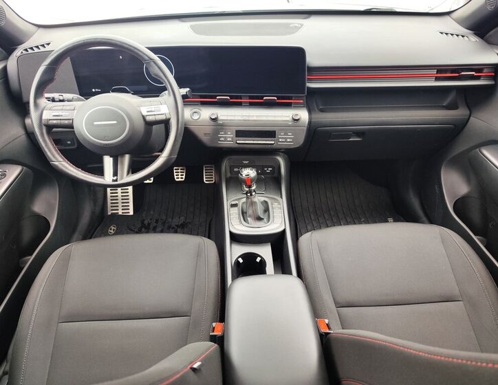 Hyundai Kona SUV / Terénní 1,6 l 146 kw