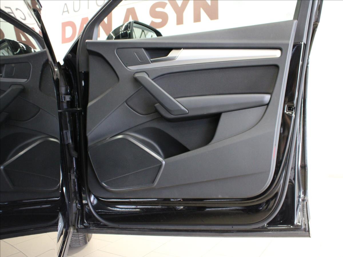 Audi Q5 SUV / Terénní 2,0 l 120 kw