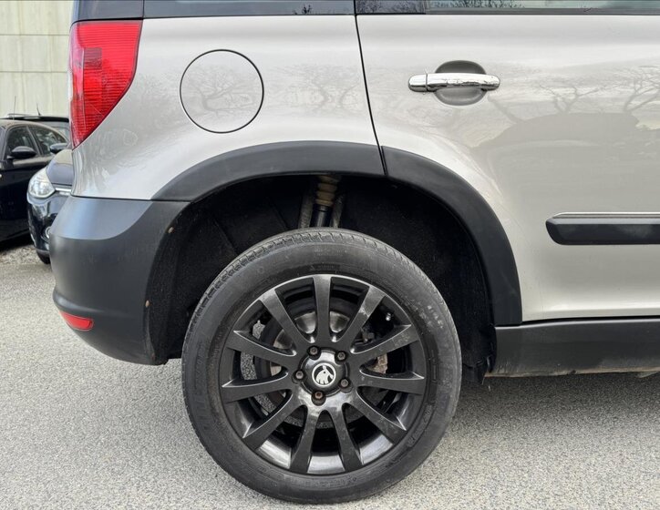 Škoda Yeti SUV / Terénní 1,2 l 77 kw