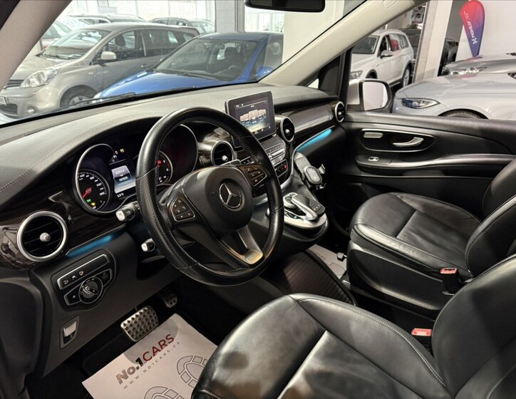 Mercedes-Benz Třídy V 7