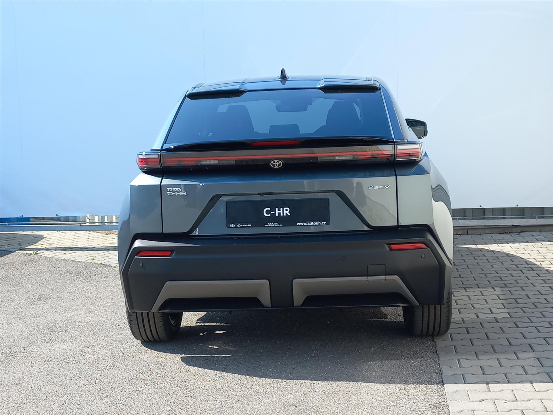 Toyota C-HR CUV / Crossover 2,0 l 0