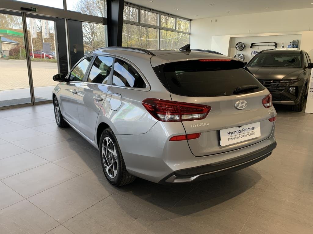 Hyundai i30 Kombi 998,0 73 kw
