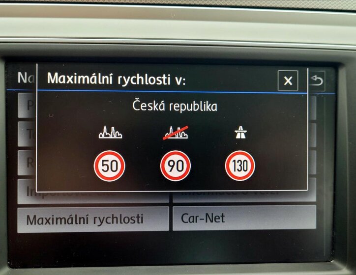 Volkswagen Passat Kombi 1,6 l 88 kw