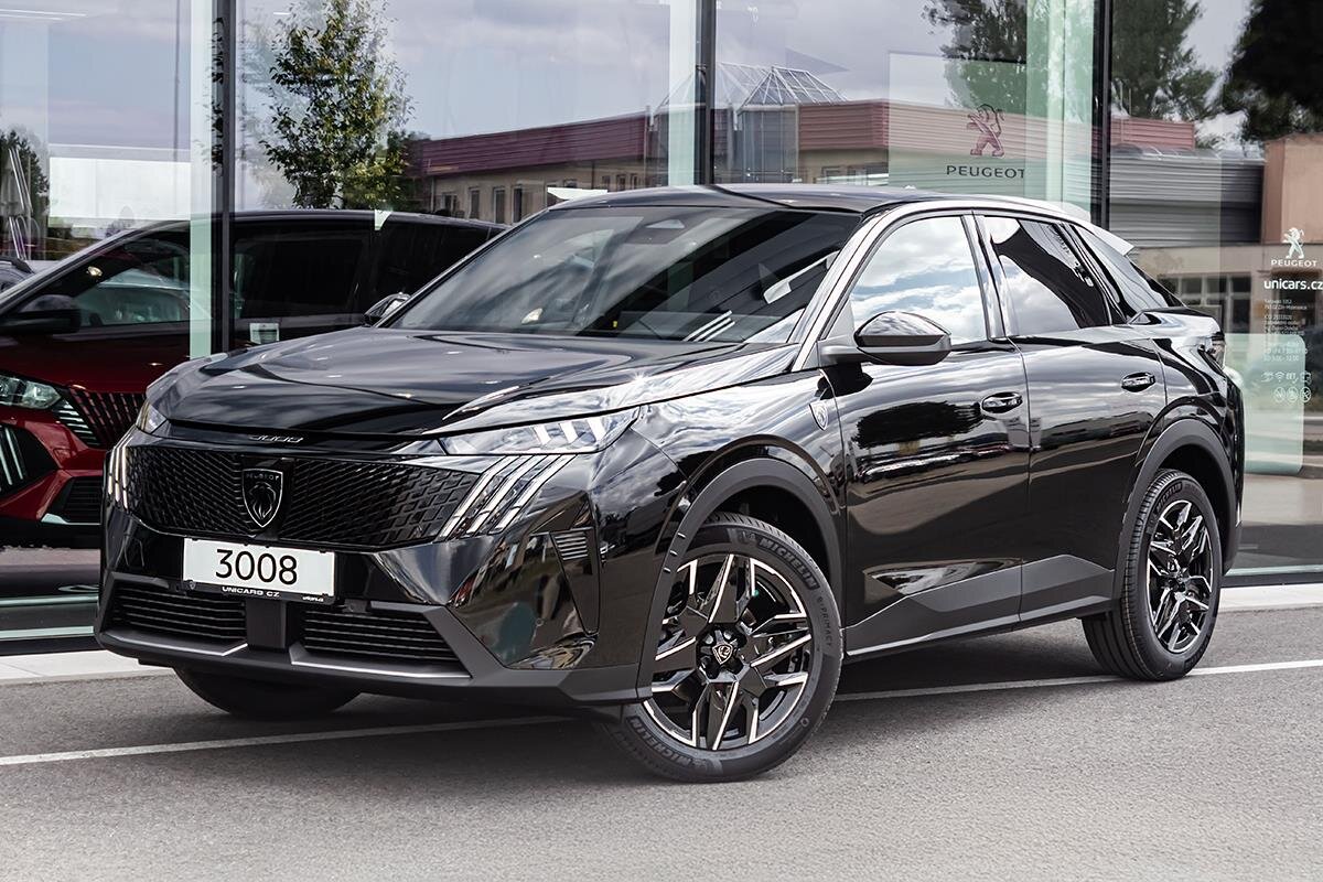 Peugeot 3008 SUV / Terénní 1,2 l 107 kw