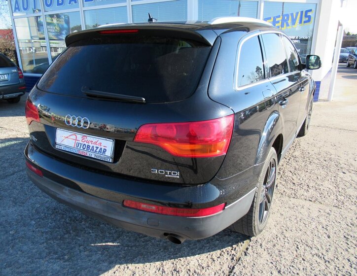 Audi Q7 SUV 3,0 l 171 kw