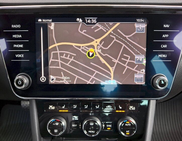 Škoda Superb Sedan / Limuzína 2,0 l 110 kw