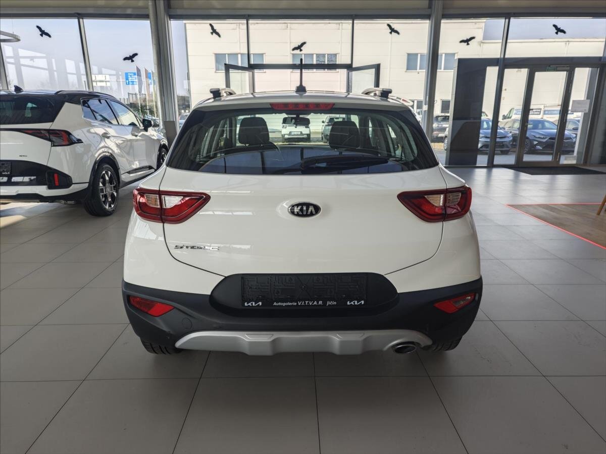 KIA Stonic CUV / Crossover 1,2 l 61 kw