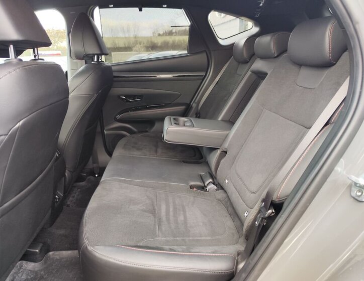 Hyundai Tucson SUV / Terénní 1,6 l 169 kw